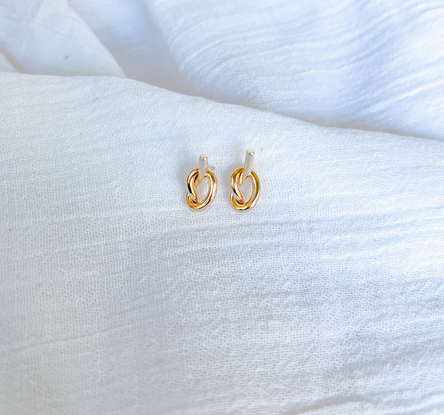 Gold Knot Studs - Beadsmith