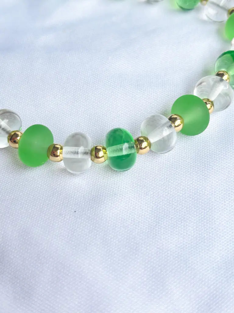 Frosted round green and clear beaded necklace - Beadsmith