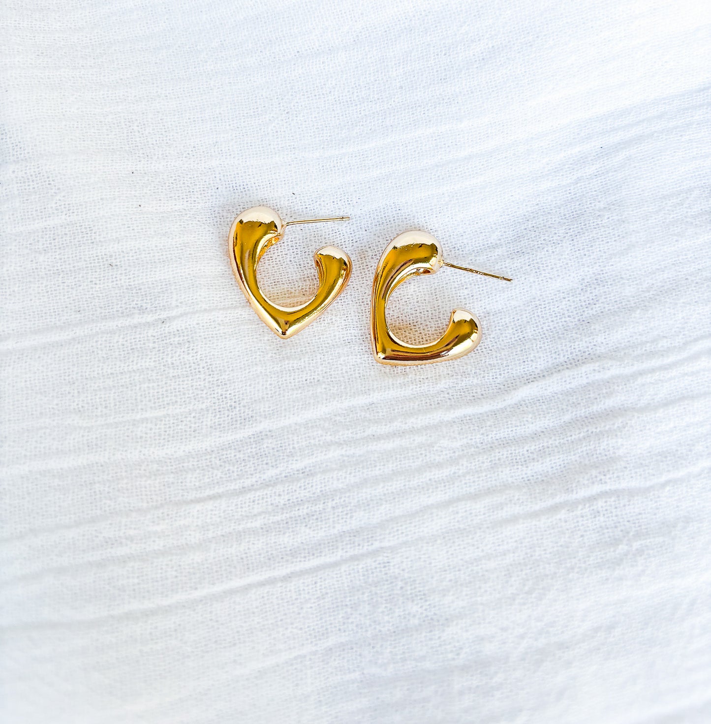Gold Heart Chunky Studs - Beadsmith