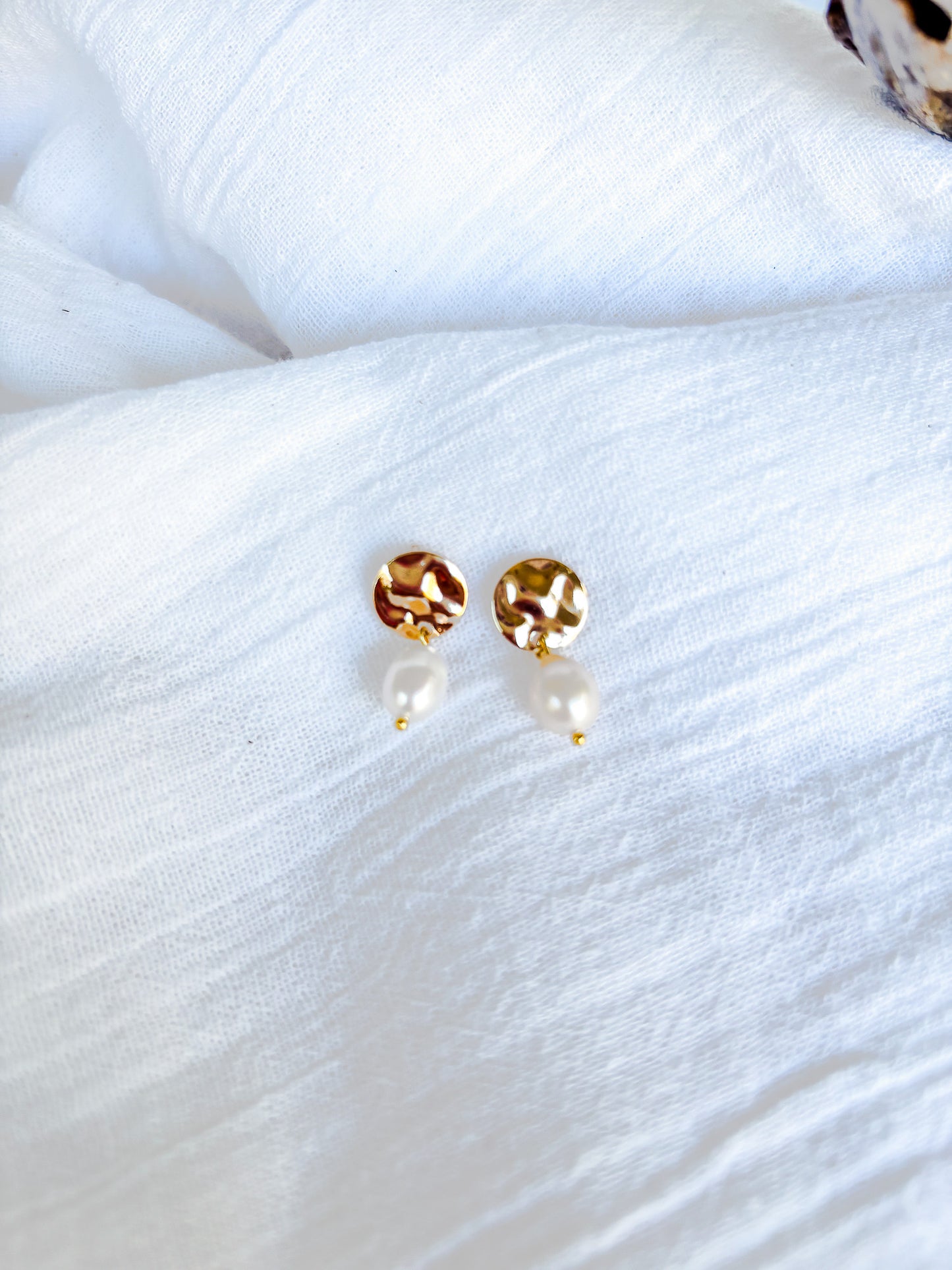 Freshwater Pearls on Hammered Gold Disc - Beadsmith
