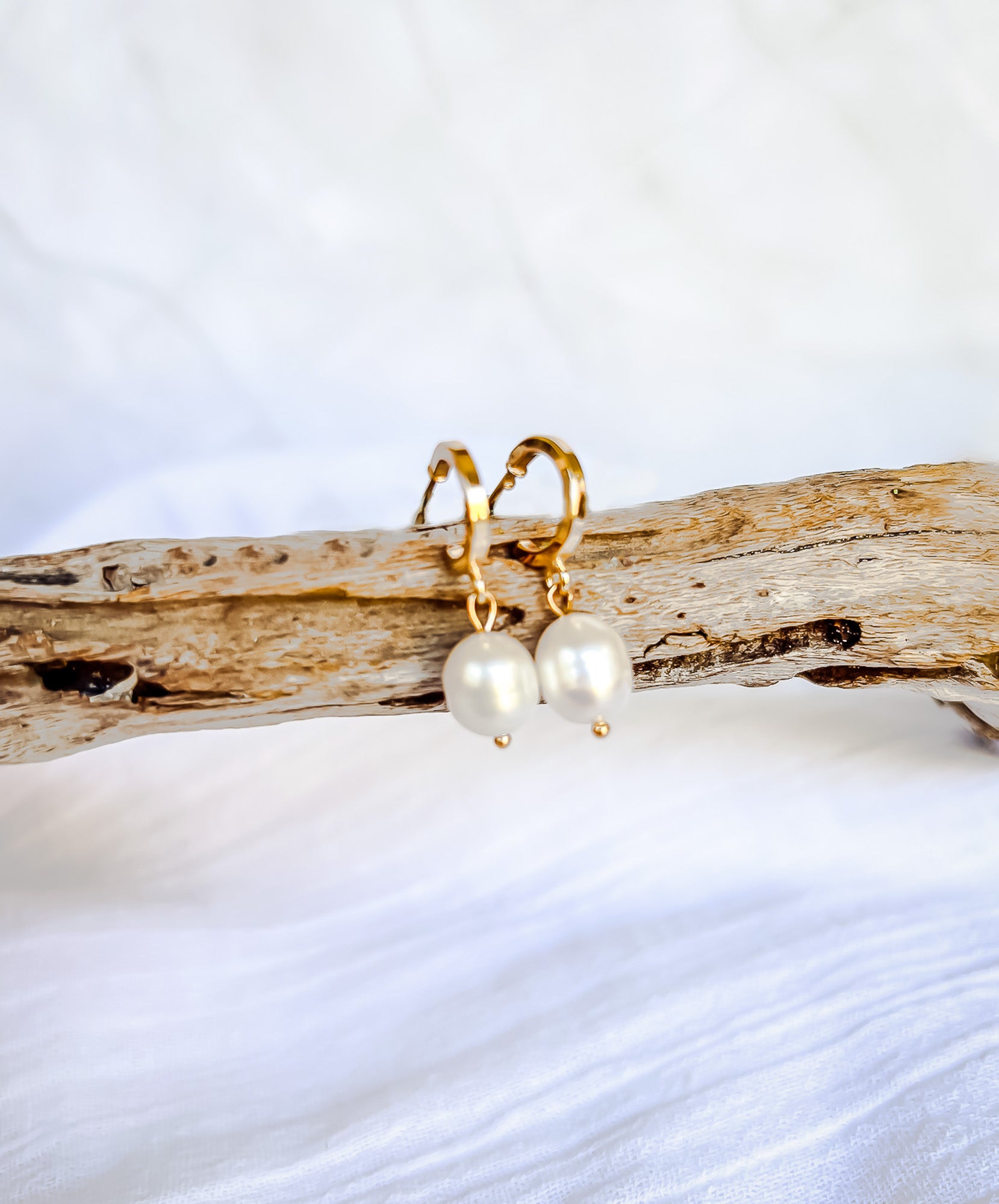 Freshwater Pearl Chunky half Huggie Hoops - Beadsmith