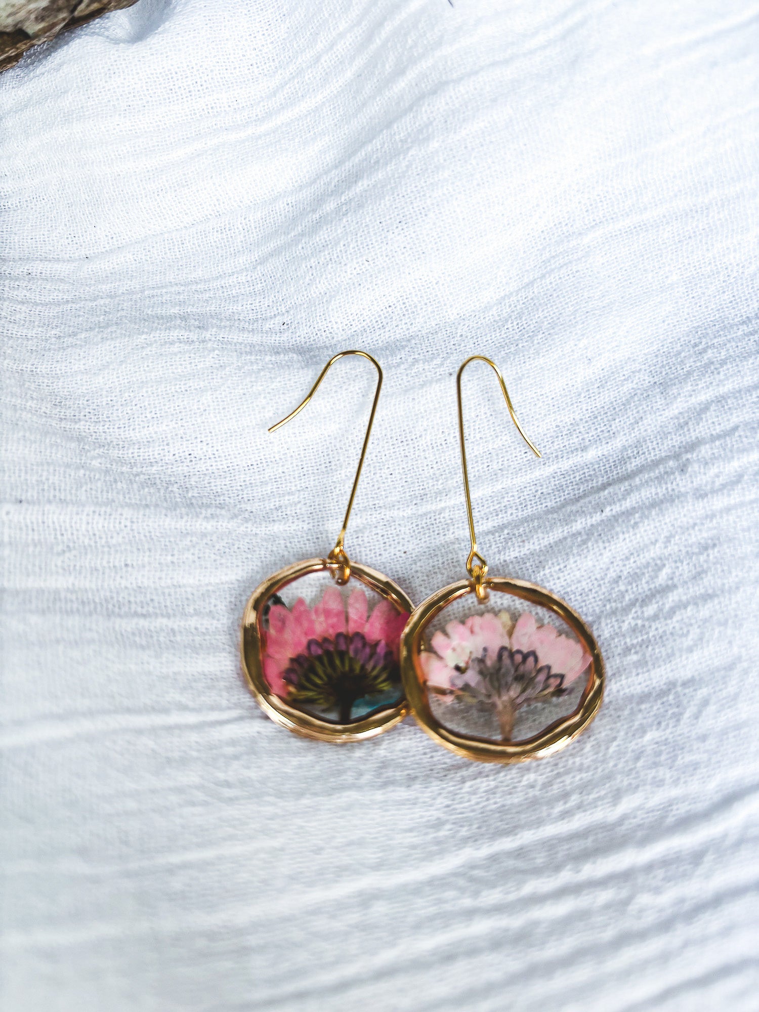 Real Pink Flowers in resin with Gold Ring - Beadsmith