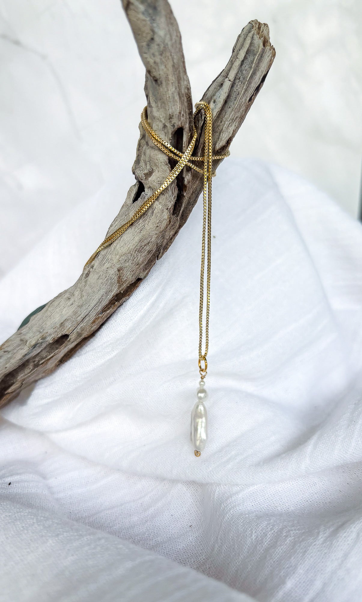 Freshwater Pearl stack on Dainty 18k Gold Chain - Beadsmith