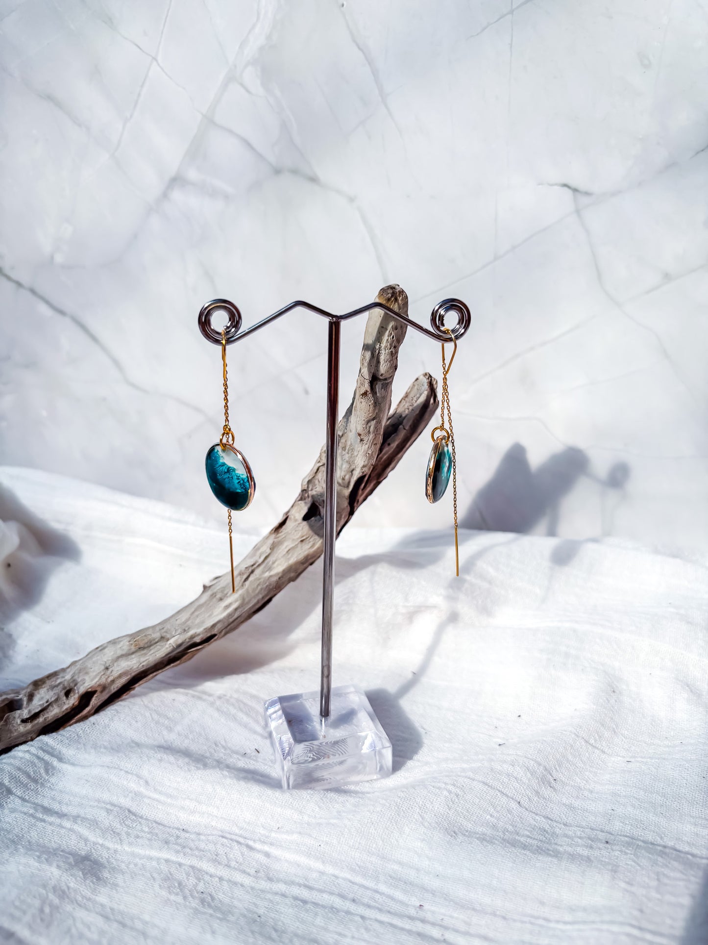 Blue Resin Disc Earrings on Gold Threader Drops - Beadsmith