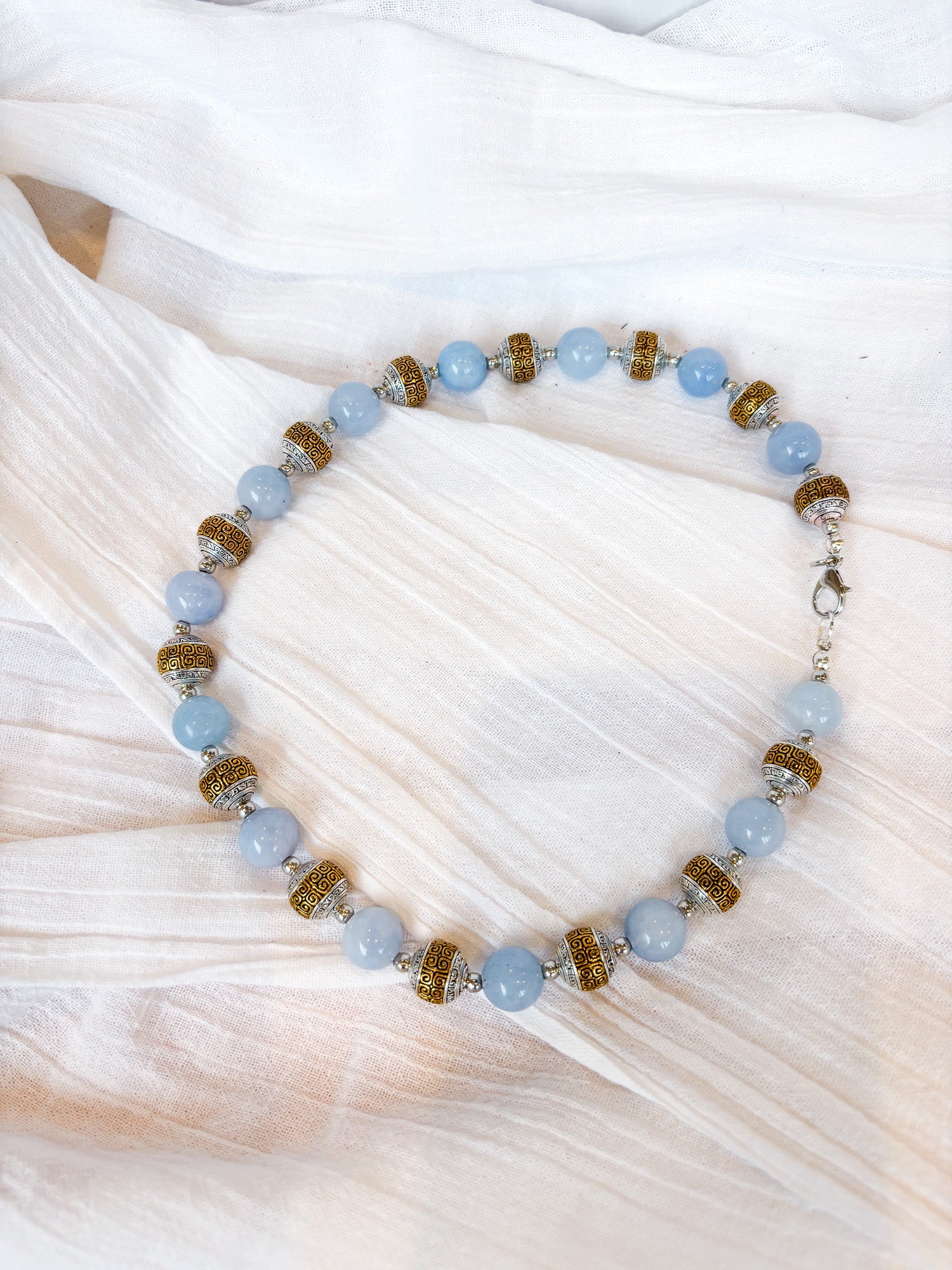 Pale blue and metal detailed round bead short necklace - Beadsmith