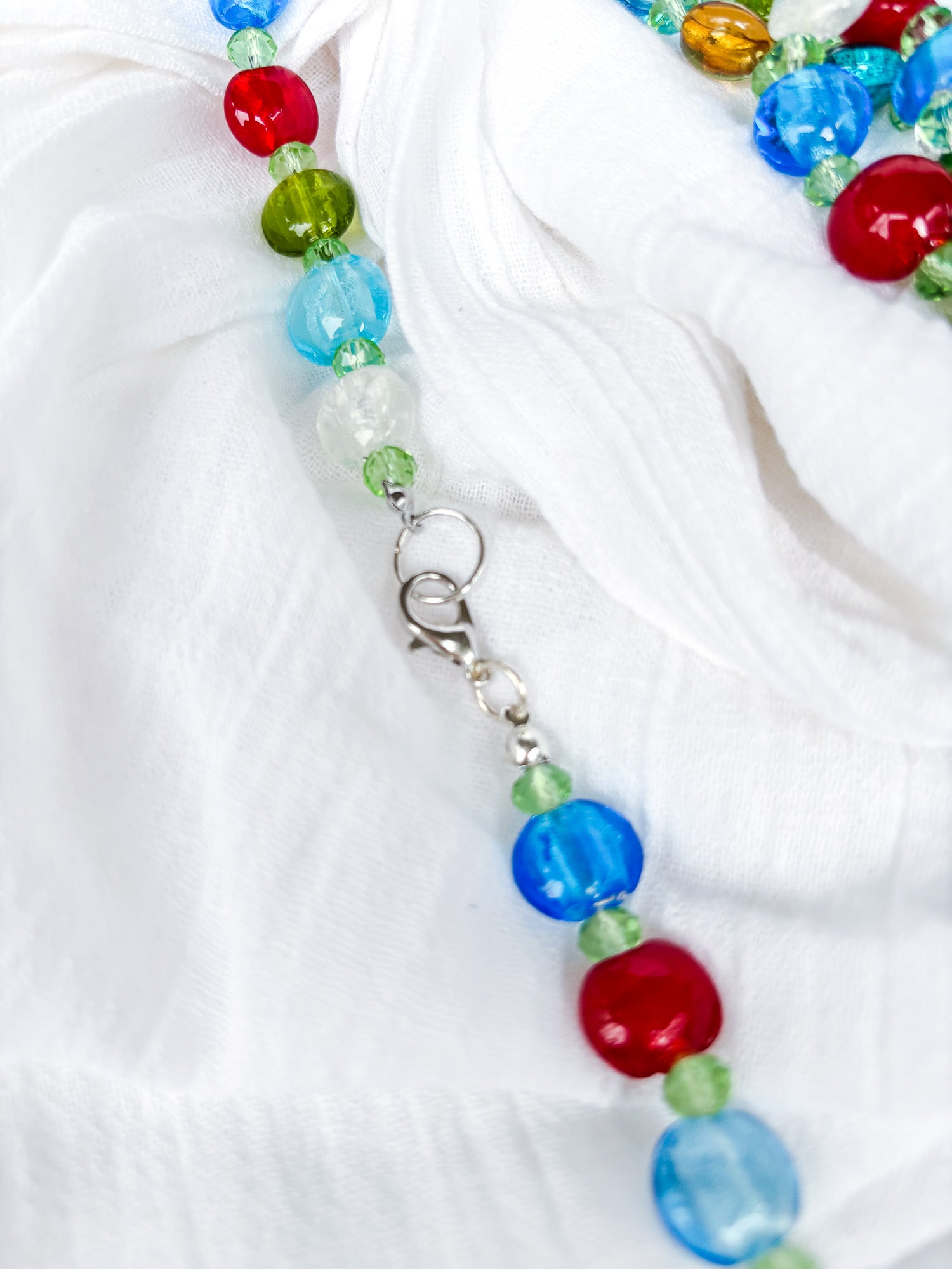 Multi colour round beaded necklace - Beadsmith