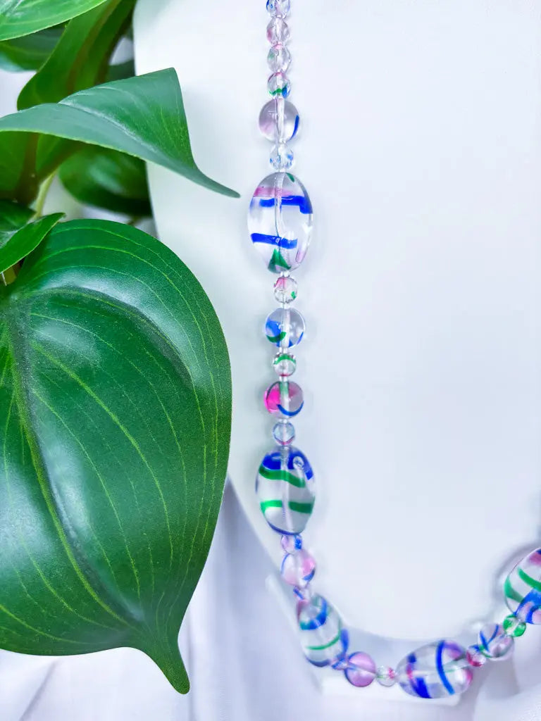 Clear and pink chunky beaded necklace - Beadsmith