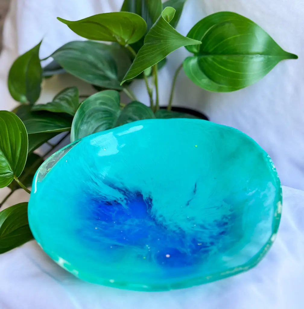Green and Blue resin round trinket dish - Beadsmith