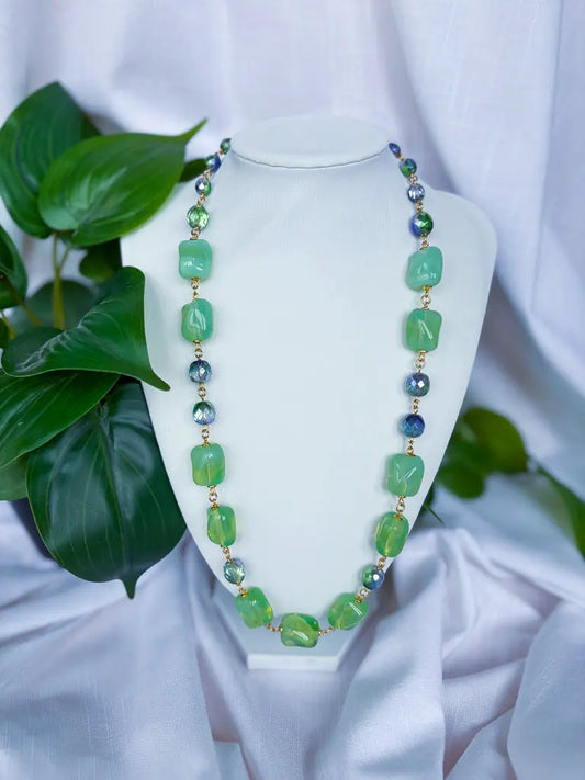 Green and chained chunky beaded necklace - Beadsmith