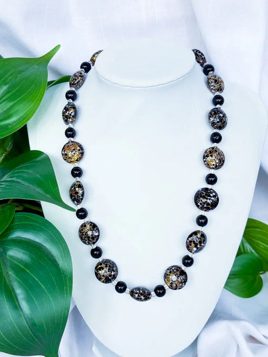 Leopard and black glass beaded necklace - Beadsmith