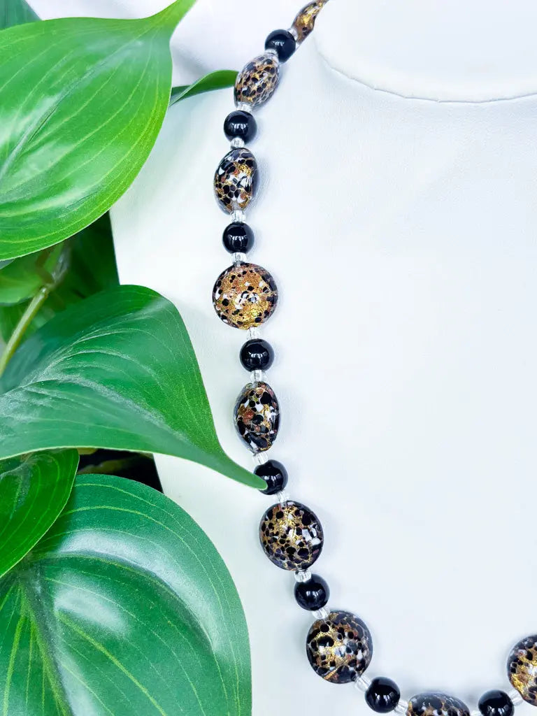 Leopard and black glass beaded necklace - Beadsmith