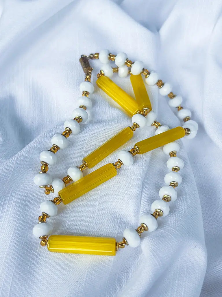 Long yellow and white beaded necklace - Beadsmith