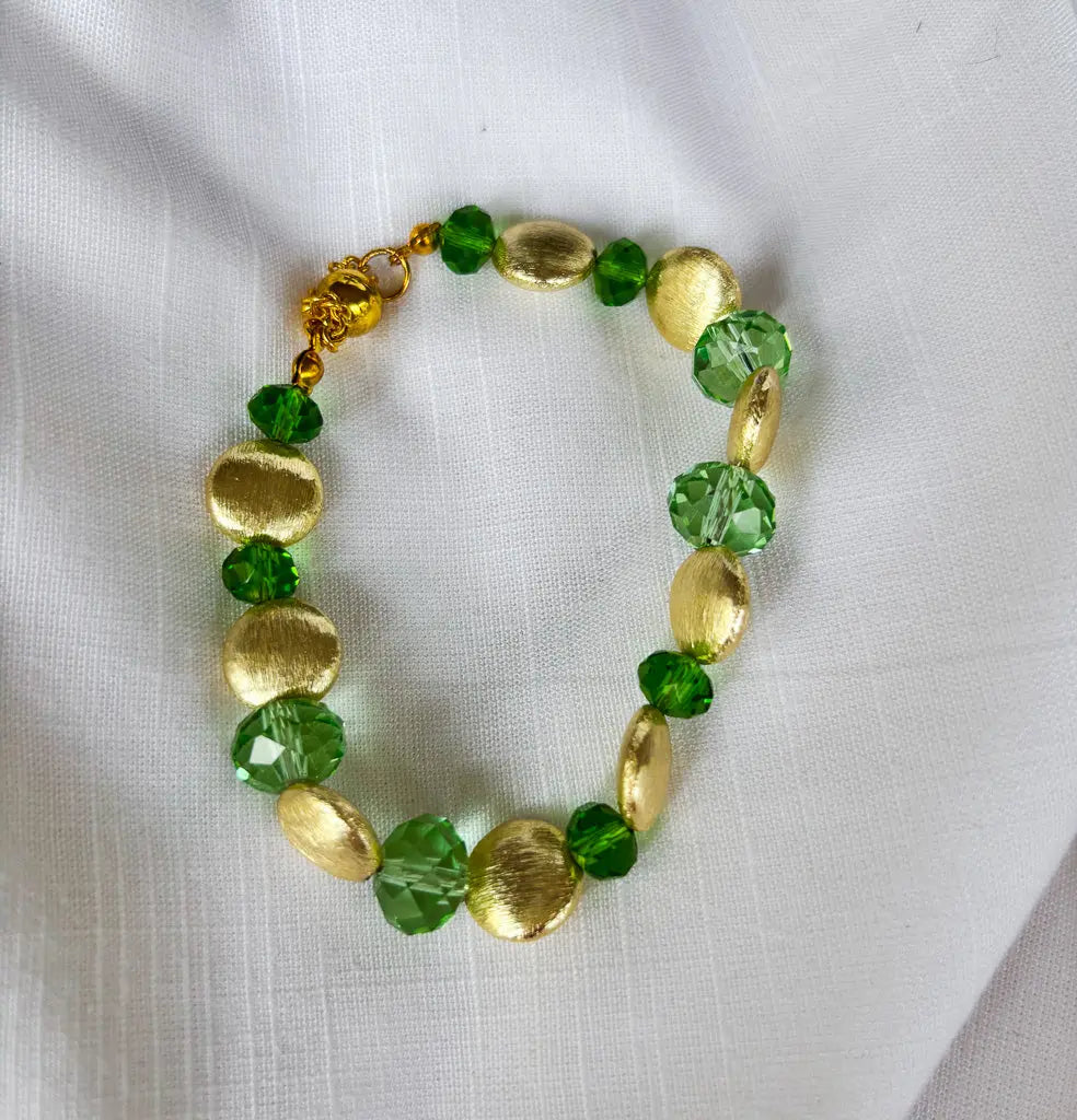 Pretty Green and gold beaded bracelet - Beadsmith