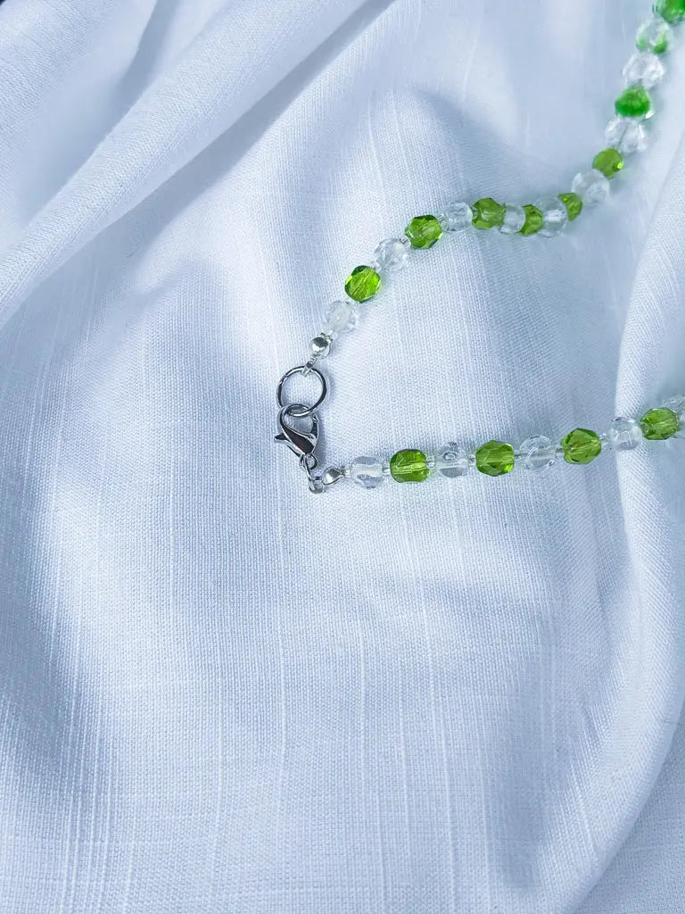 Round Faceted Green and White Crystal Beaded Necklace - Beadsmith