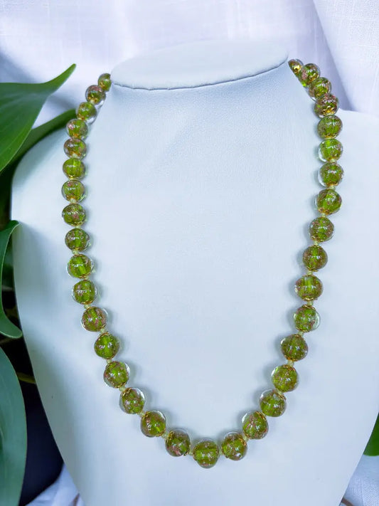 Round green and bronze beaded necklace - Beadsmith