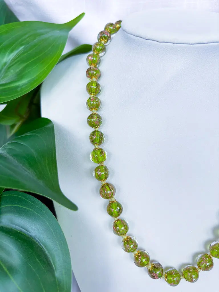 Round green and bronze beaded necklace - Beadsmith